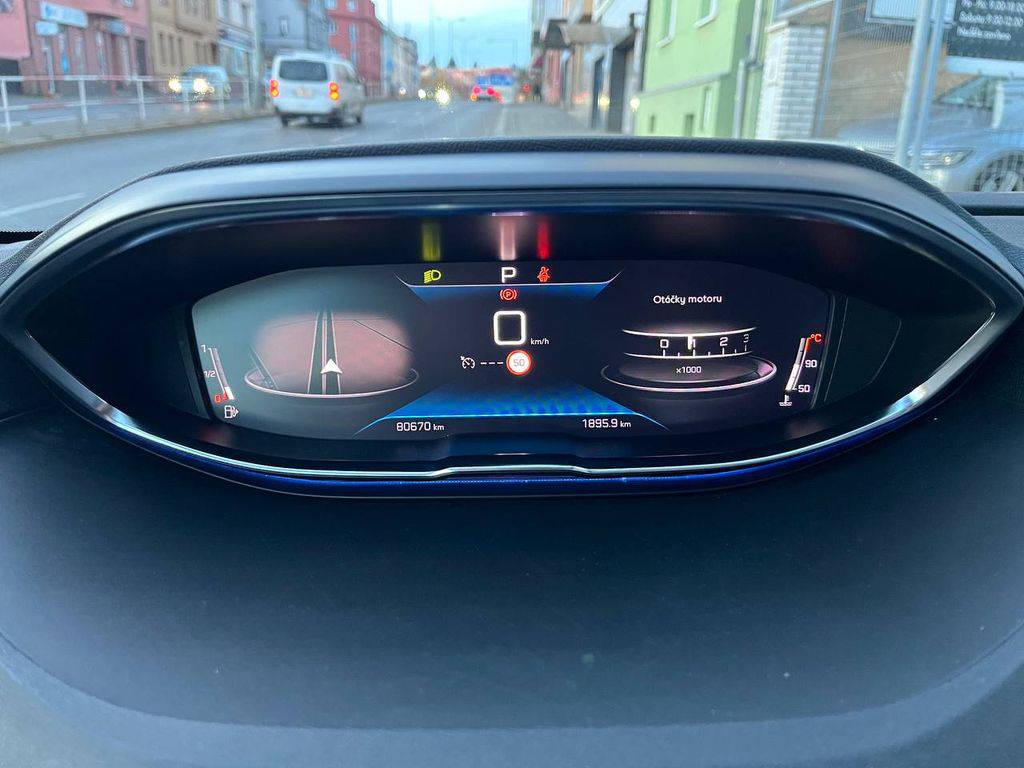 Peugeot 3008 1.2PT/2022/EAT8,PURETECH,1MAJ,