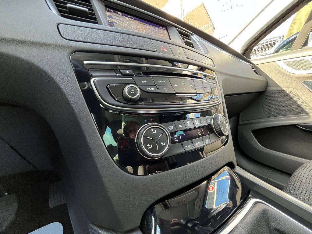 Peugeot 508 2.0HDI-110KW/2017/MAN6-ALLURE-