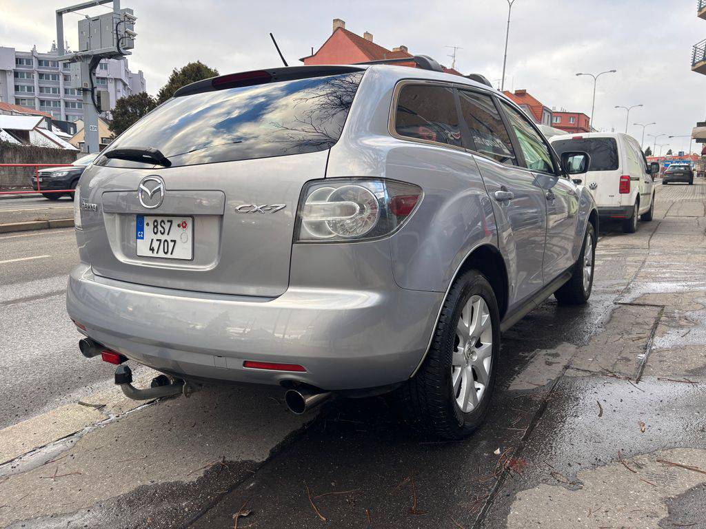 Mazda CX-7 2.3DISI-AT,1MAJ-4X2-S.KNIHA