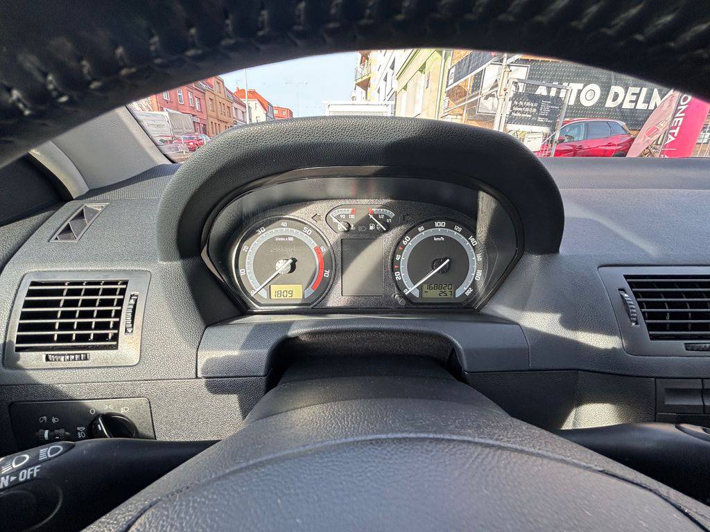 Škoda Fabia 1.2HTP/2006/1MAJ.ČR.S.KNIHA