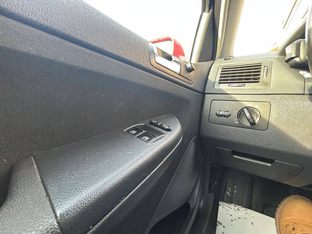 Škoda Fabia 1.2HTP/2006/1MAJ.ČR.S.KNIHA