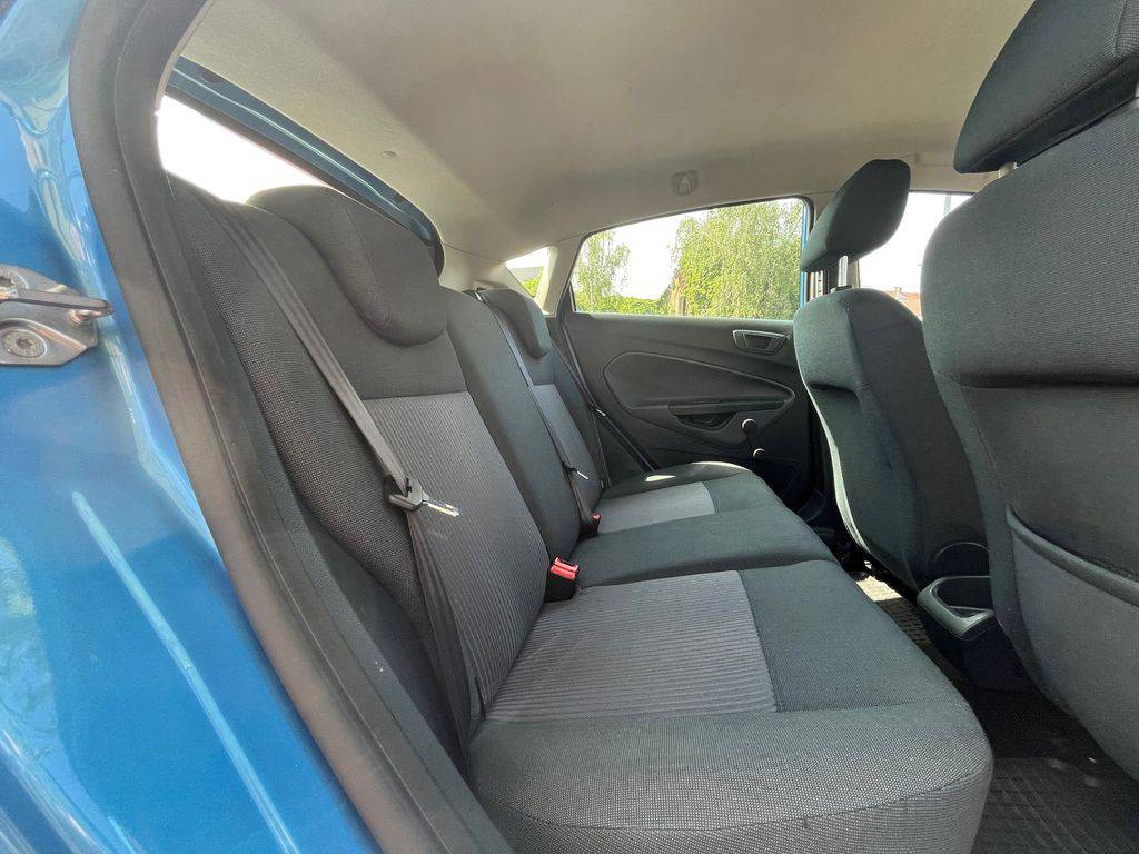 Ford Fiesta 1.25i 44KW/2011/1MAJ,ČR-S.KNIH