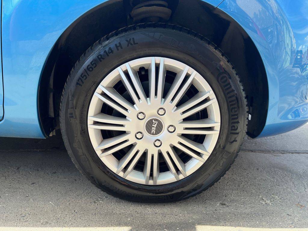 Ford Fiesta 1.25i 44KW/2011/1MAJ,ČR-S.KNIH