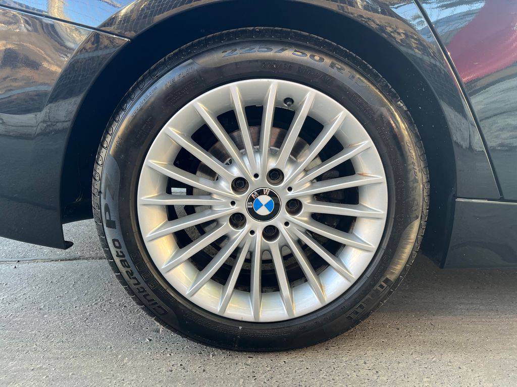 BMW 318 318d F31/2014/MAN6,1MAJ-ZÁRUKA