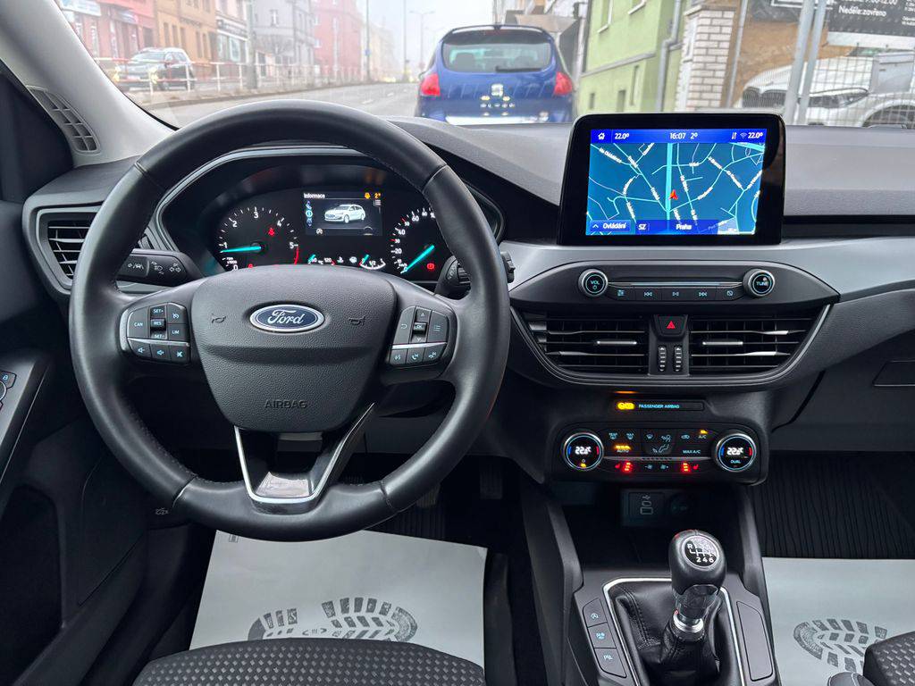 Ford Focus 1.5EB/2023/1MAJ,COOL-ZÁRUKA24