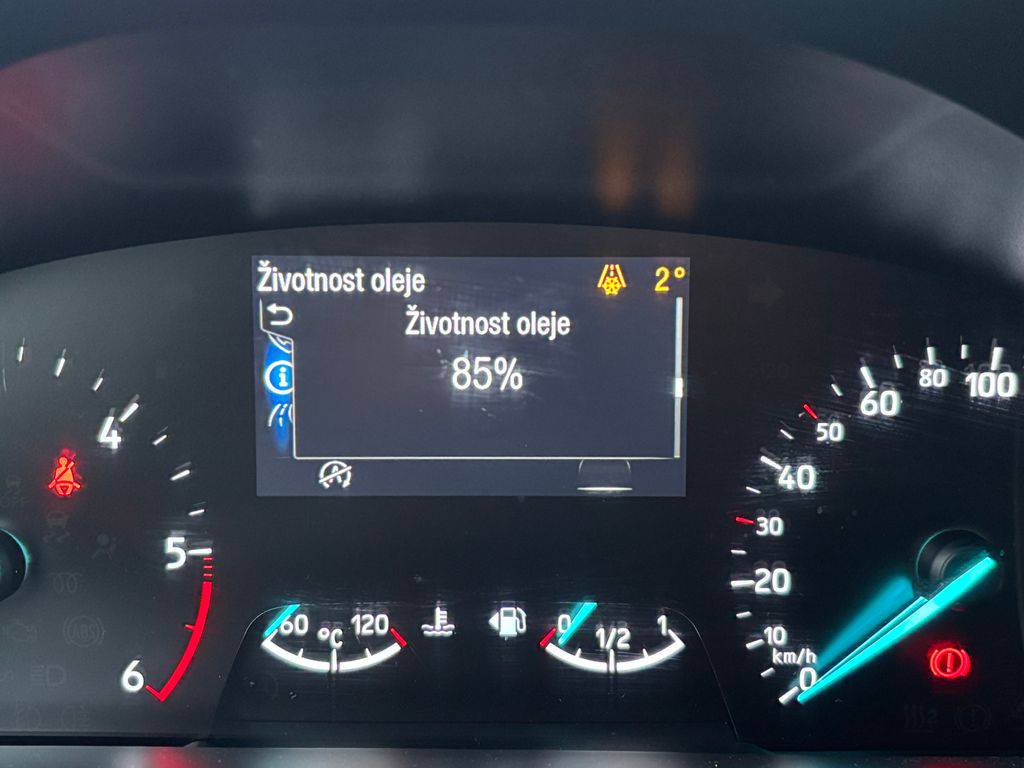 Ford Focus 1.5EB/2023/1MAJ,COOL-ZÁRUKA24