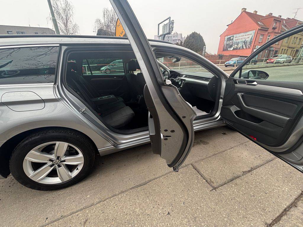 Volkswagen Passat 2.0TDI/2020/1MAJ-AT-1MAJ-DPH-Z