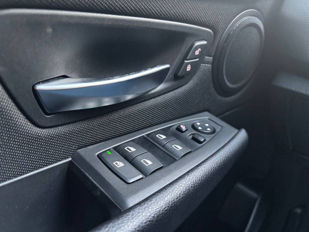 BMW 218 218d/2017/1MAJ-SPORT PACKET,ZÁ