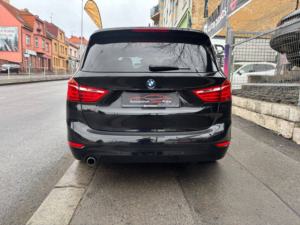 BMW 218 218d/2017/1MAJ-SPORT PACKET,ZÁ