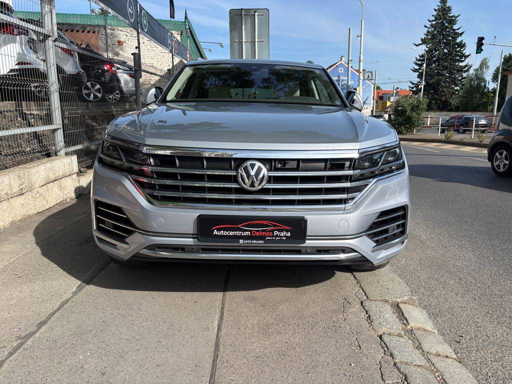 Volkswagen Touareg 3.0TDi-2020-CZ-1MAJ-DPH-WEBAST