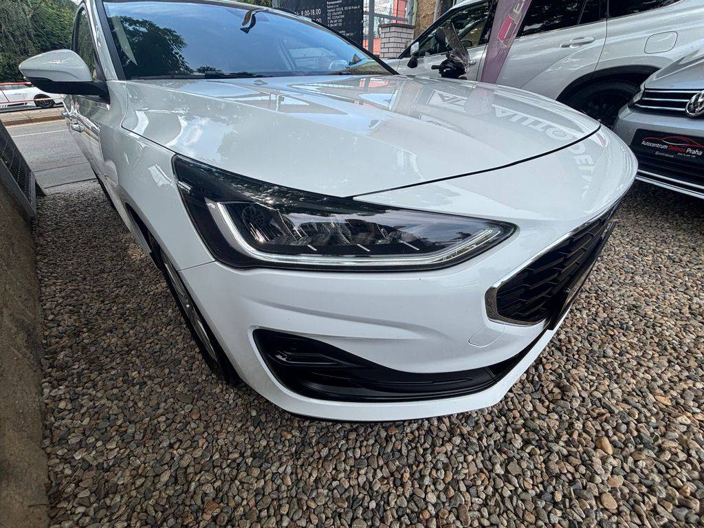 Ford Focus 1.5EB/2023/1MAJ,COOL-ZÁRUKA36
