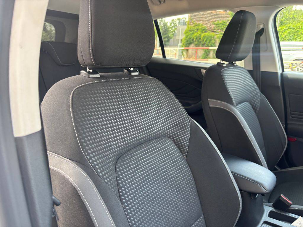 Ford Focus 1.5EB/2023/1MAJ,COOL-ZÁRUKA36