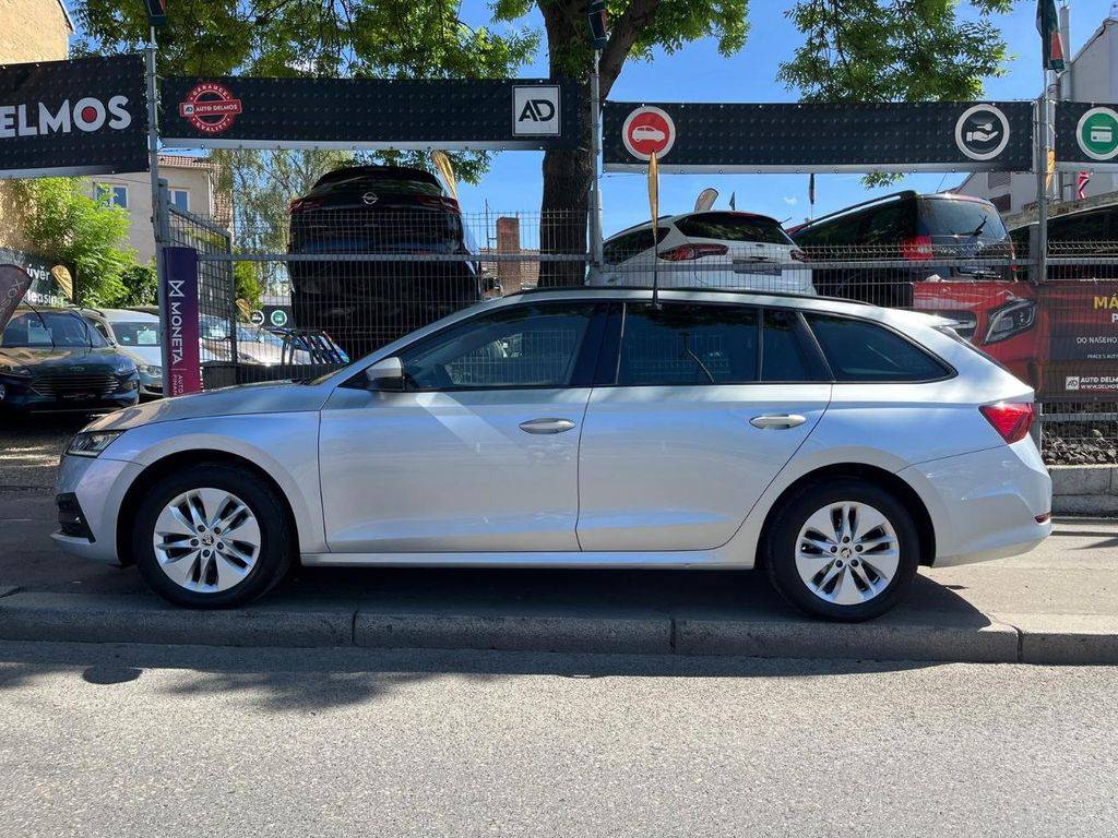 Škoda Octavia 2.0TDI-85KW/2022/1M,WEBASTO-ZÁRUKA