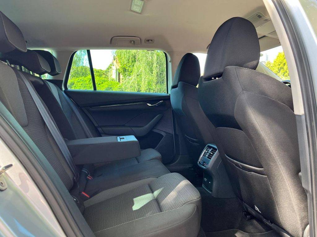 Škoda Octavia 2.0TDI-85KW/2022/1M,WEBASTO-ZÁRUKA