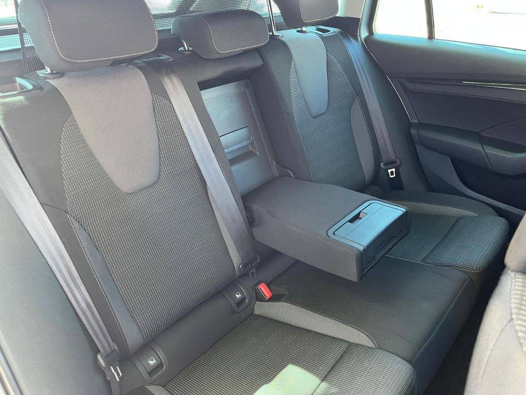 Škoda Octavia 2.0TDI-85KW/2022/1M,WEBASTO-ZÁRUKA