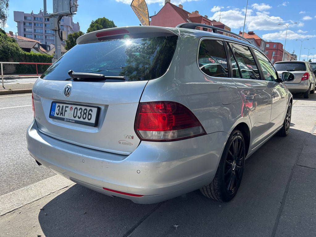 Volkswagen Golf 1.6TDi/2013/DSG.HIGHLINE.ČR.AK