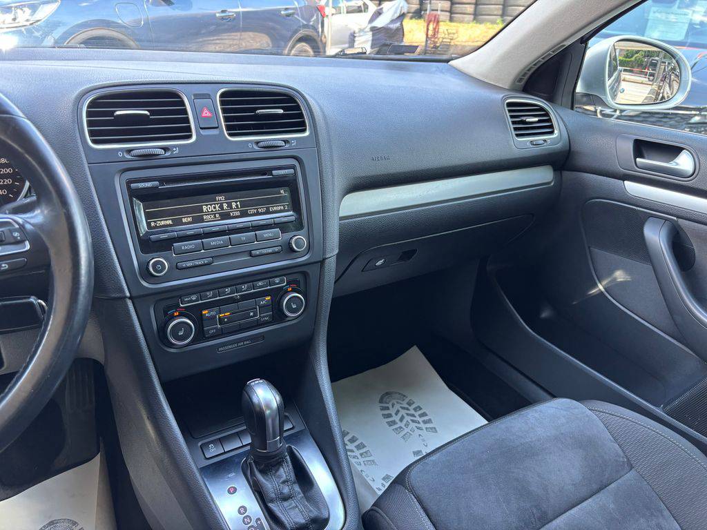 Volkswagen Golf 1.6TDi/2013/DSG.HIGHLINE.ČR.AK