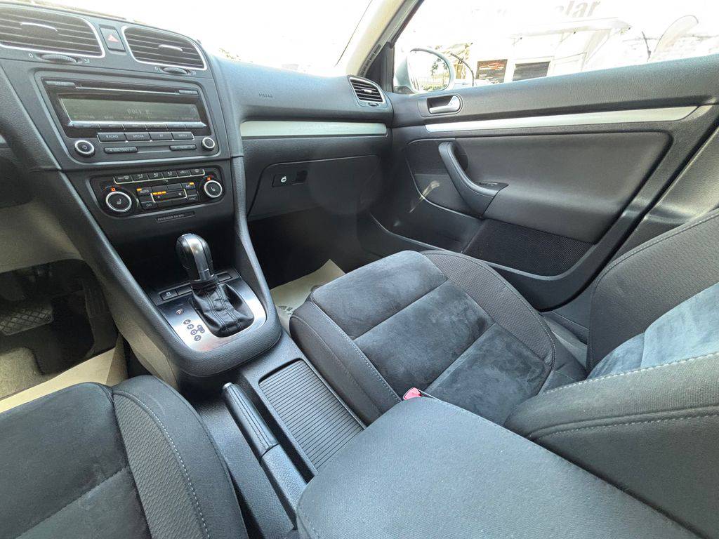 Volkswagen Golf 1.6TDi/2013/DSG.HIGHLINE.ČR.AK