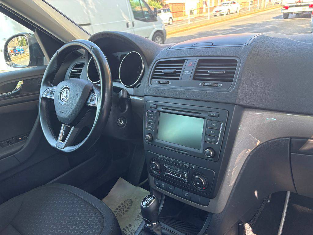 Škoda Yeti 1.4TSi-90KW/2015/ELEGANCE.1MAJ