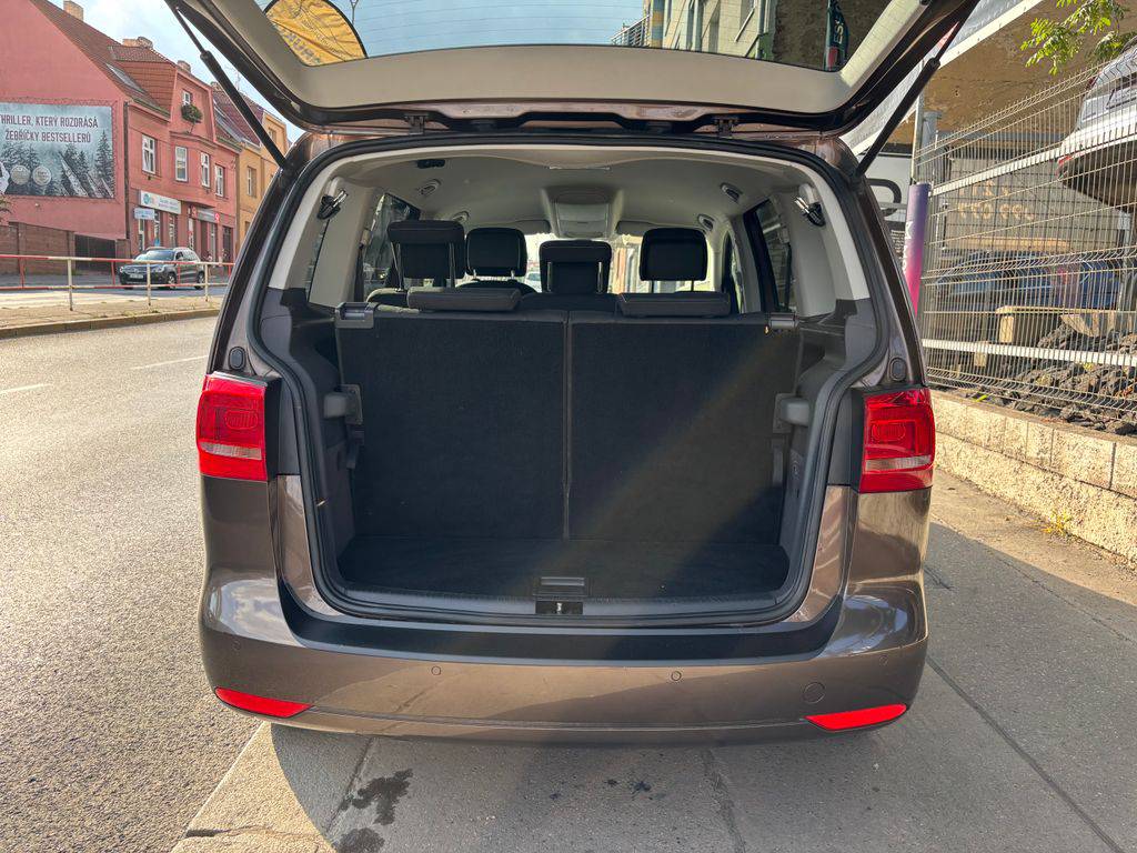 Volkswagen Touran 1.4TSI-103KW.DSG.7MÍST.ZÁRUKA