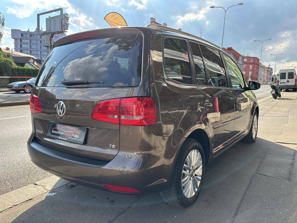 Volkswagen Touran 1.4TSI-103KW.DSG.7MÍST.ZÁRUKA