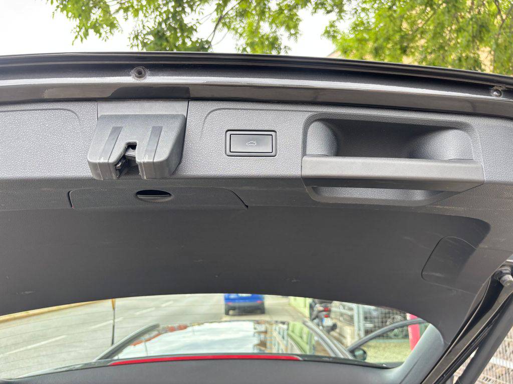 Volkswagen Passat 2.0TDi/2023/AT.1MAJ.TAŽNÉ.ZÁRU